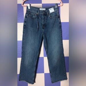 NWT Topshop Mid Rise Loose Fit Dad Jeans - Size 4P / 26